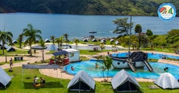 Zona de Camping Mystic Paradise en el Lago Calima Colombia