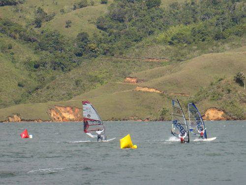 Competencias Windsurf en el Lago Calima
