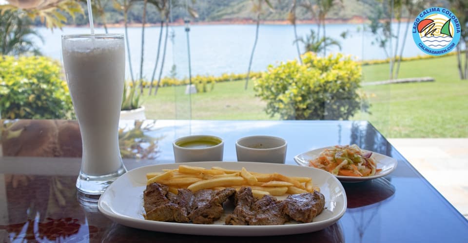 Restaurante Blue Palace, Lago Calima Colombia