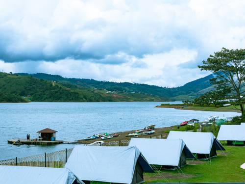 Camping Mystic Paradise en el lago Calima